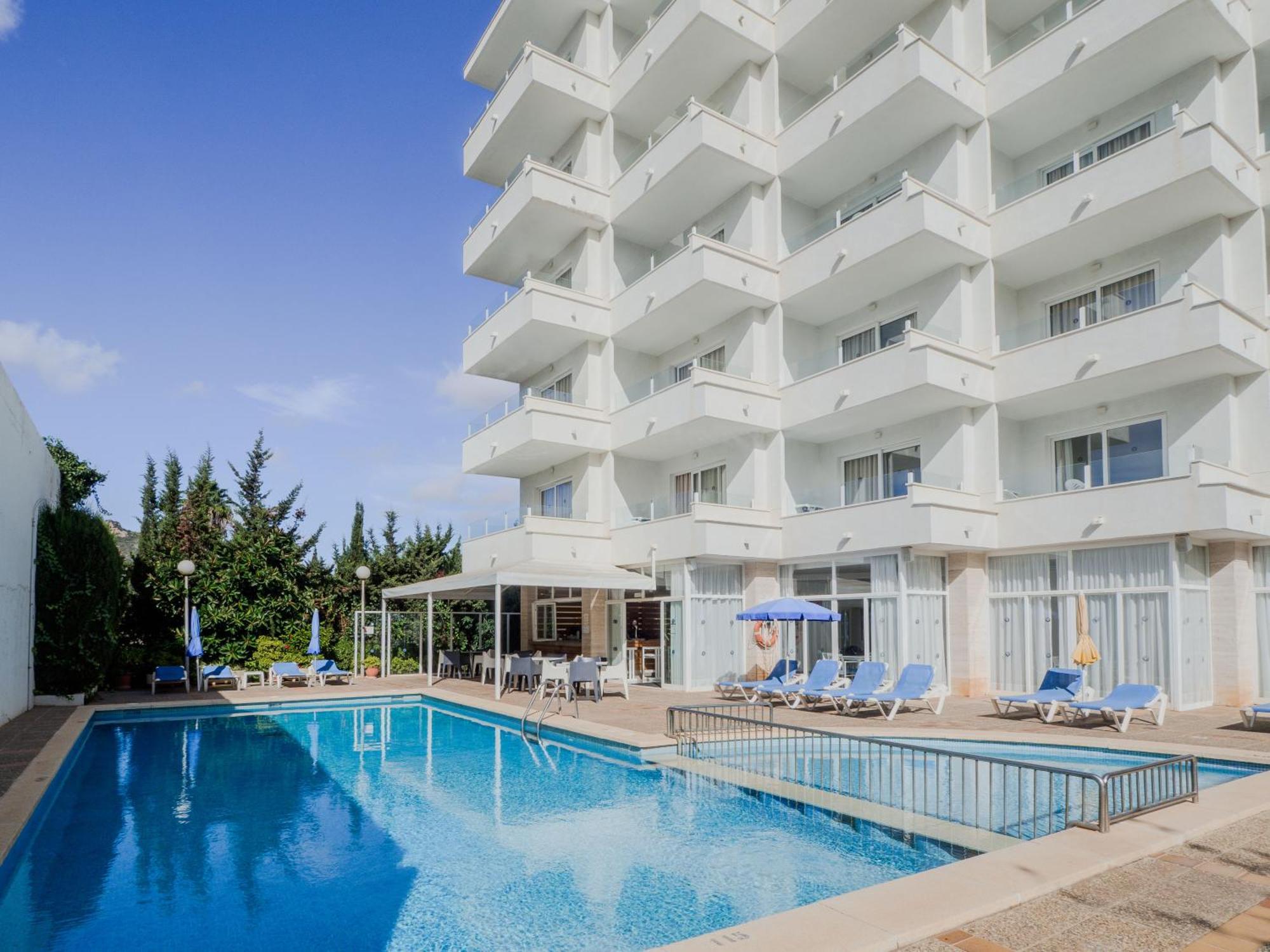 Apartamentos La Santa Maria Cala Millor  Ngoại thất bức ảnh